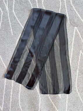 Vera Neumann Vintage 70s Black 100% Silk Scard